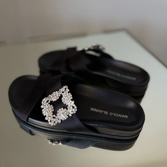 New MANOLO BLAHNIK Chilanghi Crystal Buckle Slide Sandals $1,095 37 - Picture 8 of 13